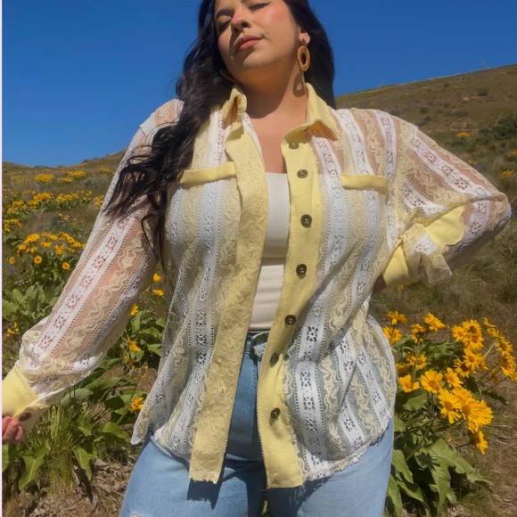 POL Your Sunshine Lace Top - Picture 1 of 11